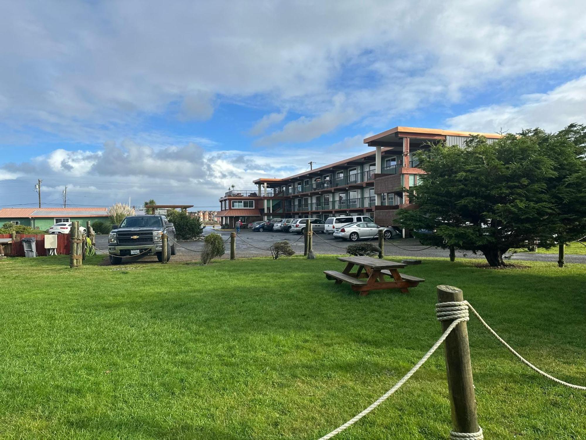 Westport Inn Exterior foto